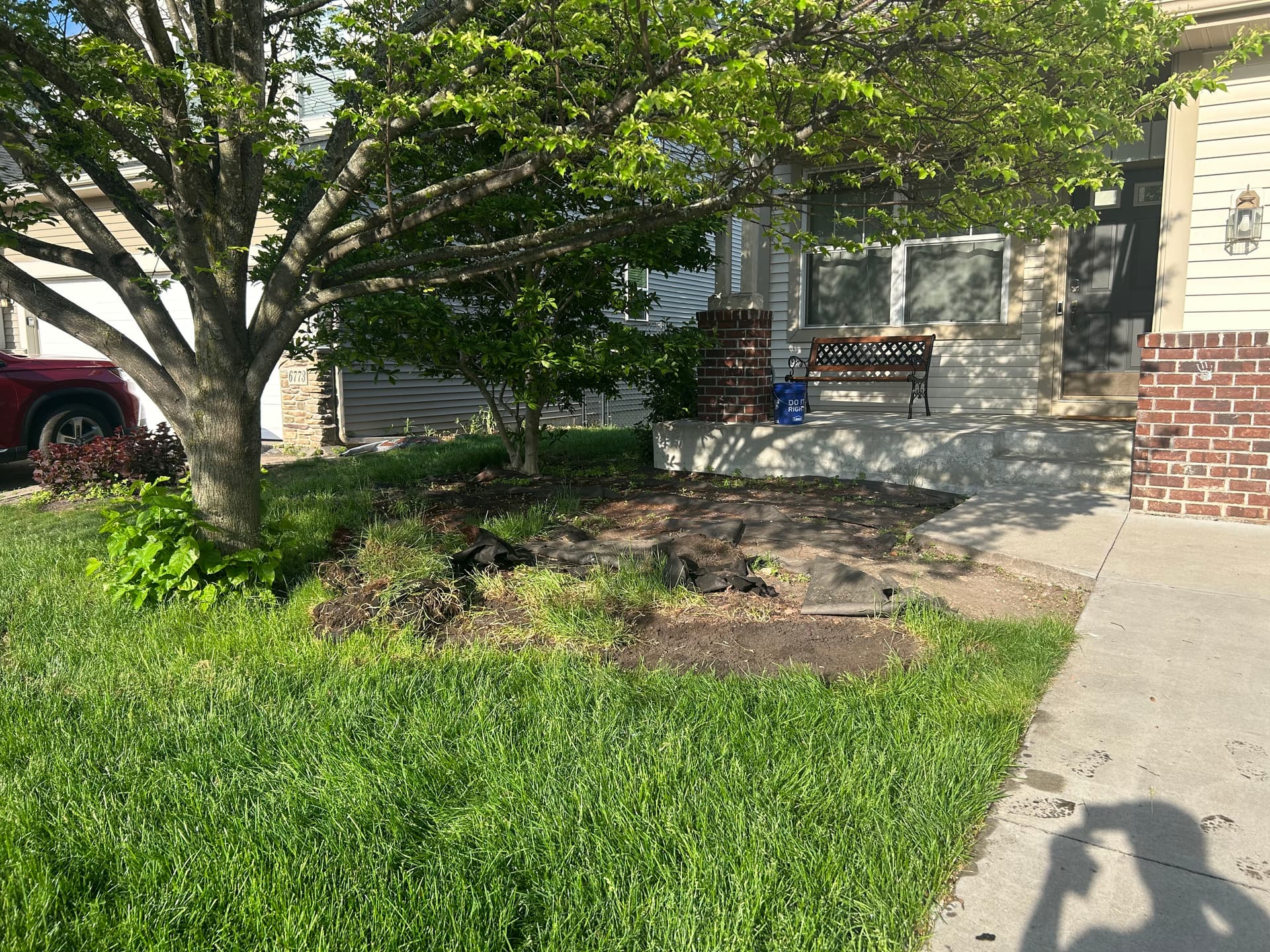 Gallery photos for Landscape Bed Overhaul With Rock, Sod, and New Edging: Image #1